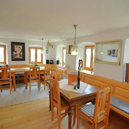 Ferienhaus, *